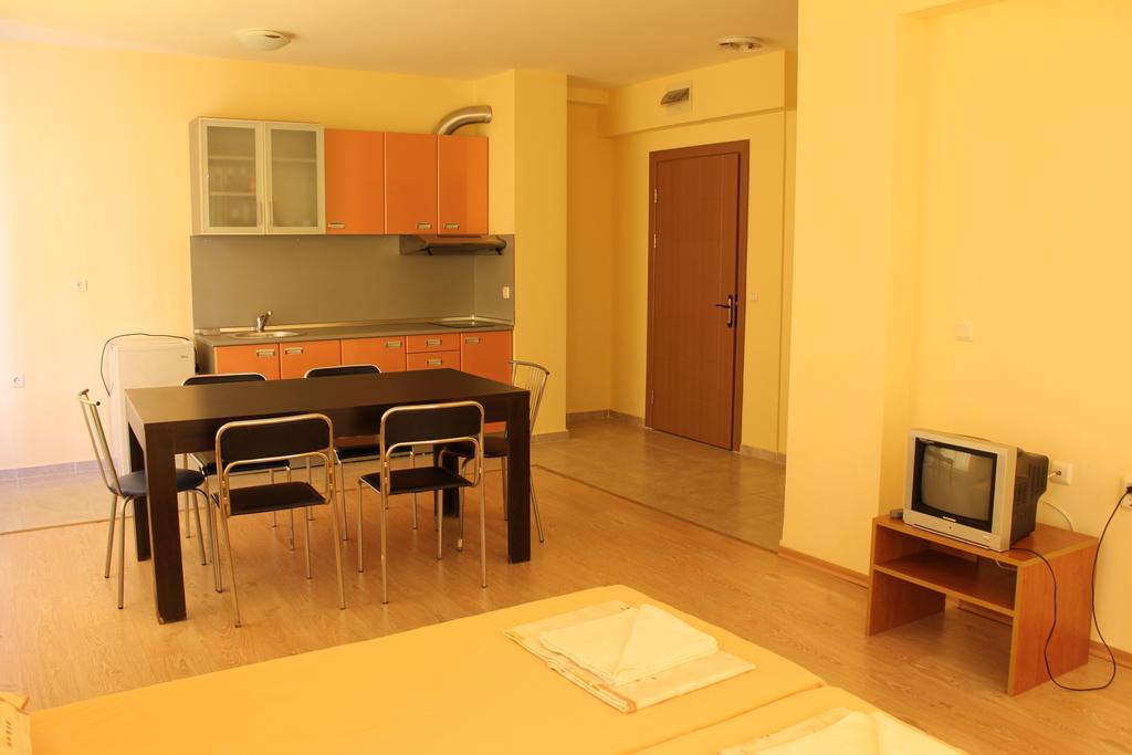 Aqua Blue Apartments Sunny Beach Quarto foto